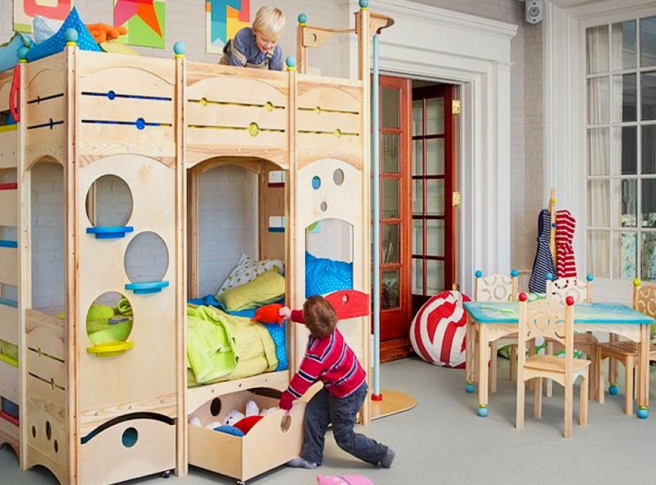 Двухъярусная кровать с игровой зоной