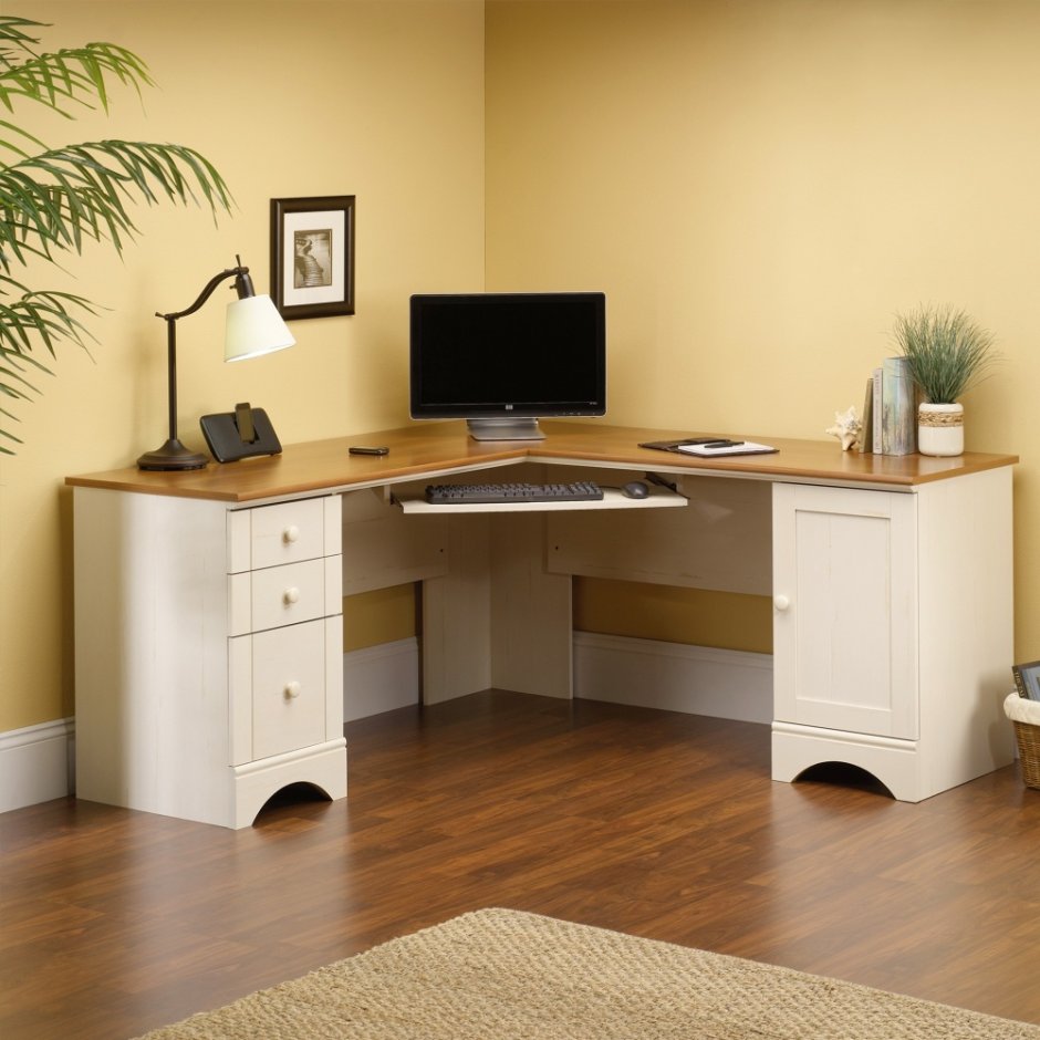 Креативный компьютерный стол