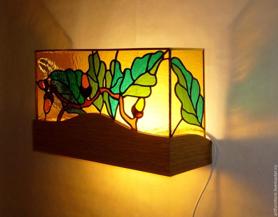 Витражный светильник