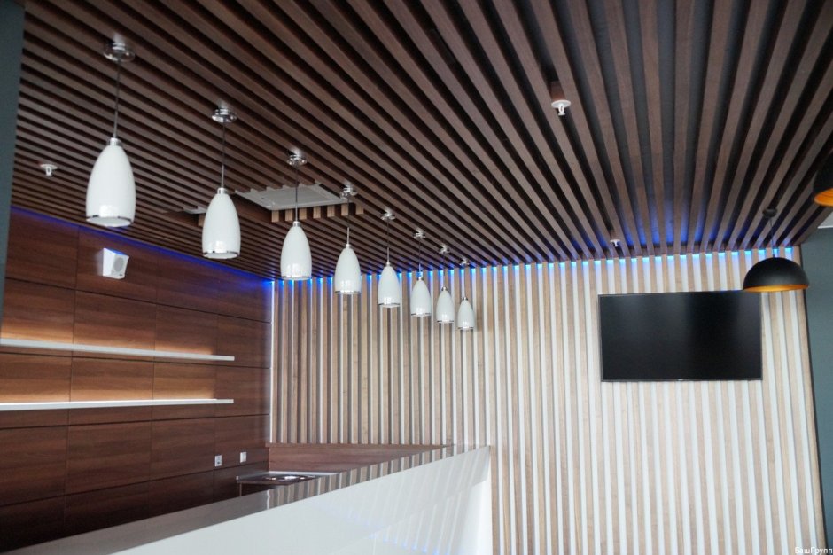 Реечный потолок Цесал