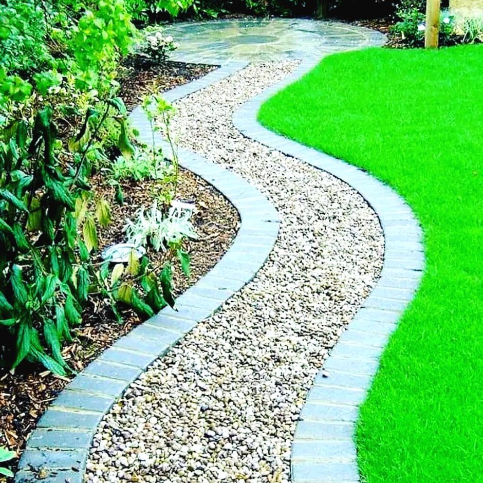 Мощение дорожек щебенкой