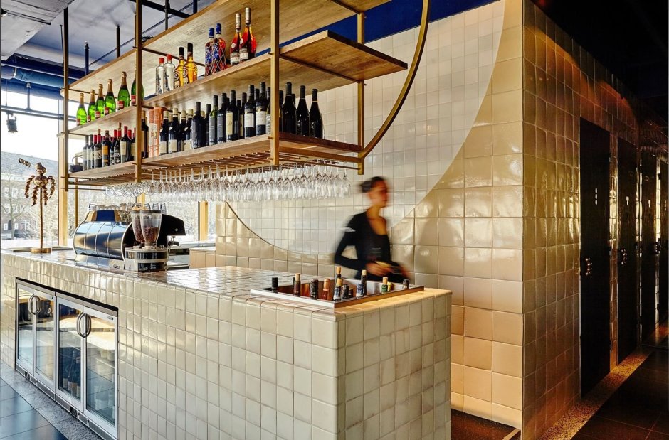 Барная стойка с плиткой