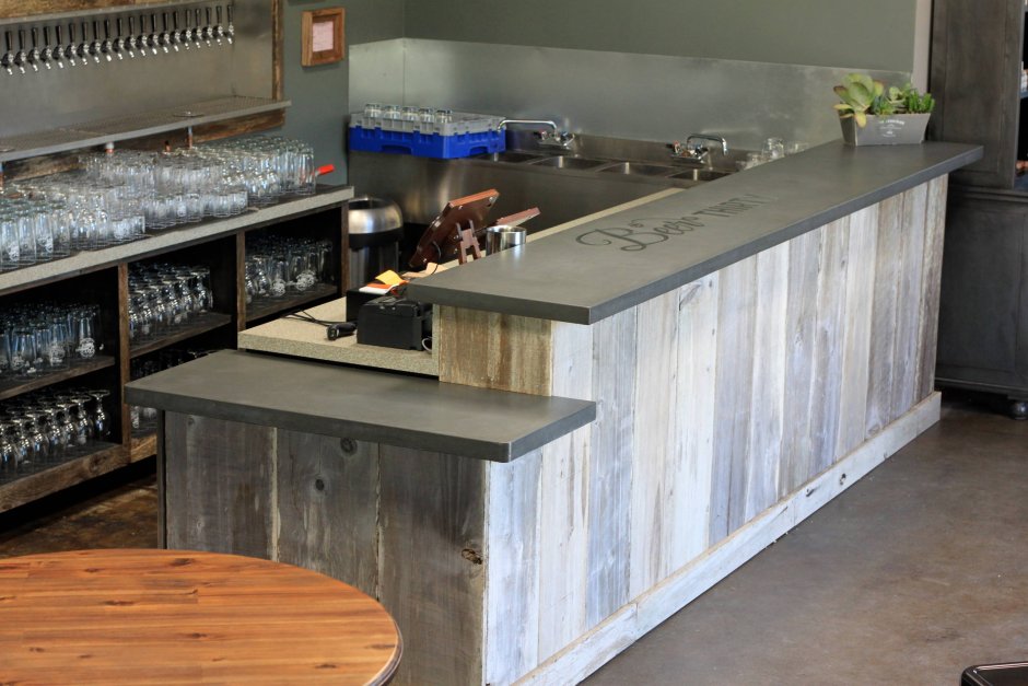 Барная стойка в Индустриальном стиле