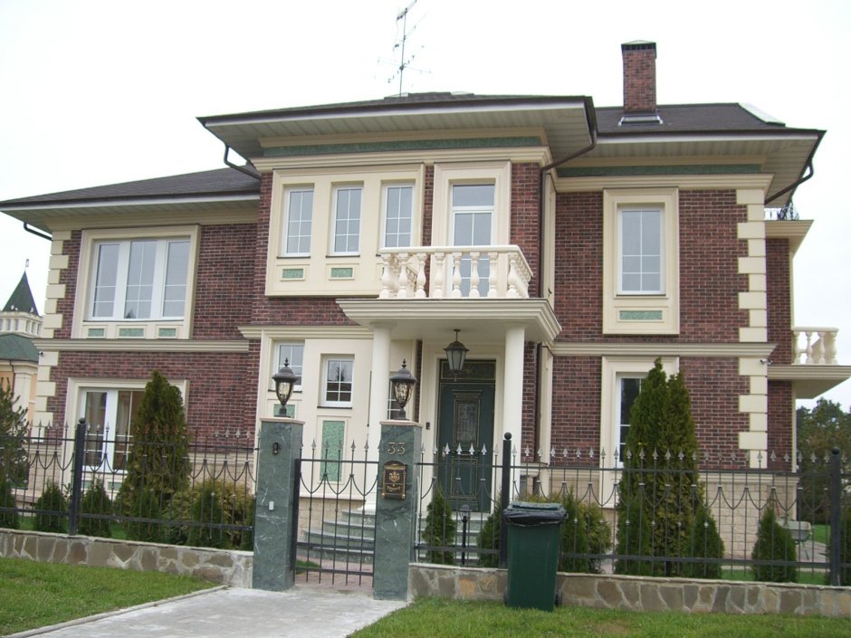 Облицовка дома в английском стиле