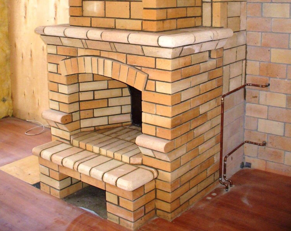 Камин компактный кирпичный