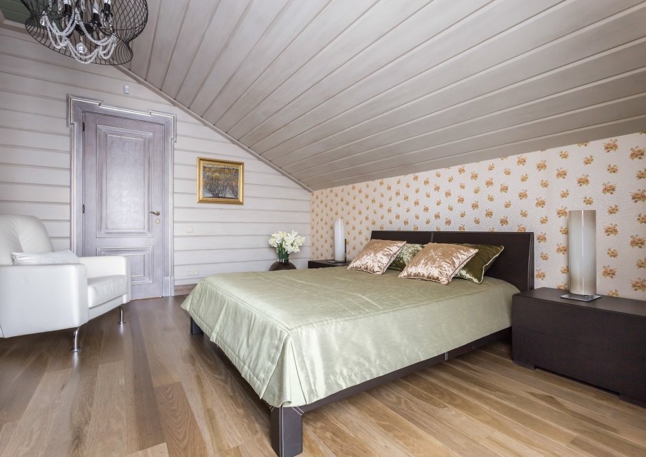 Отделка спальни вагонкой