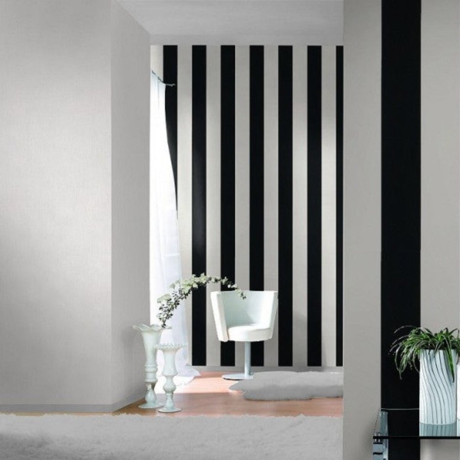 Принт полоска черно белая