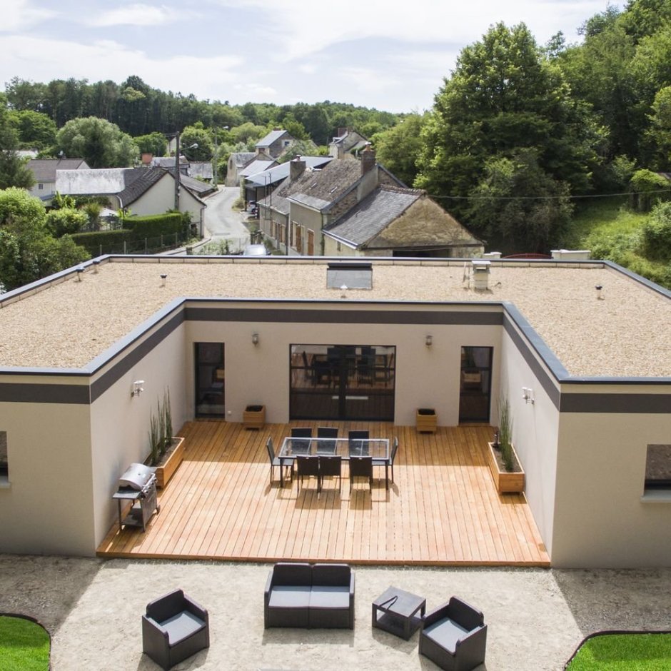 Уютный уголок в саду