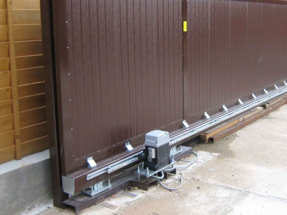 Ворота откатные металл профиль