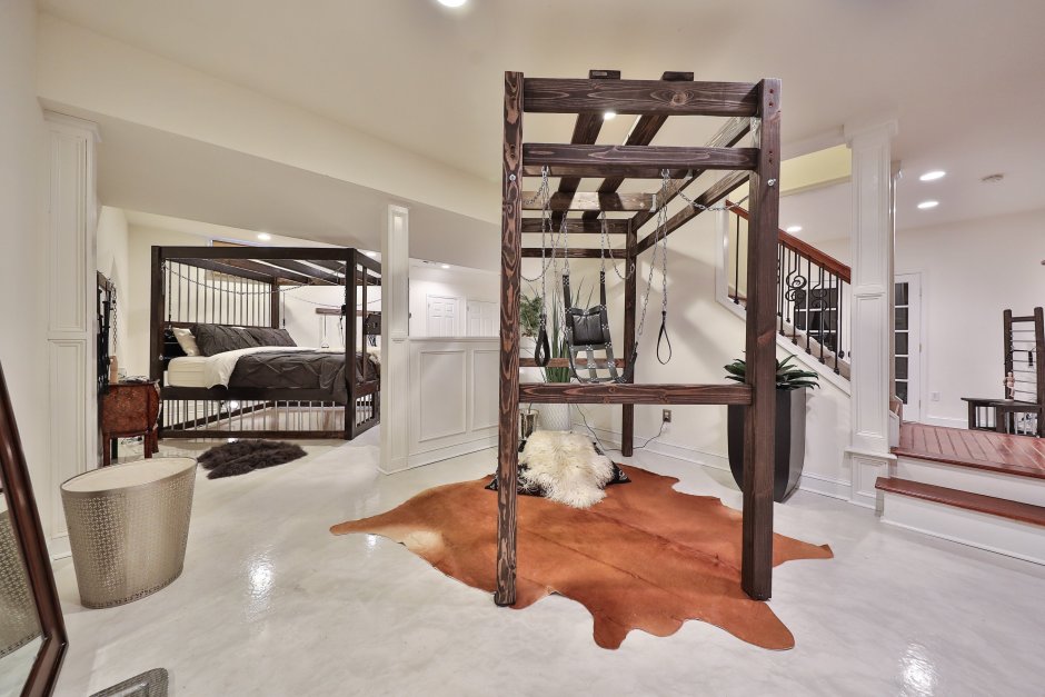 Дизайнерская комната для бдсм