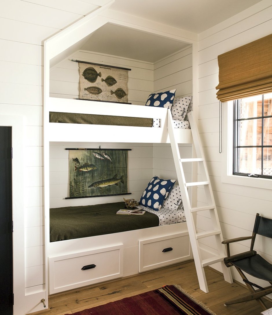 Двухъярусная кровать в нише