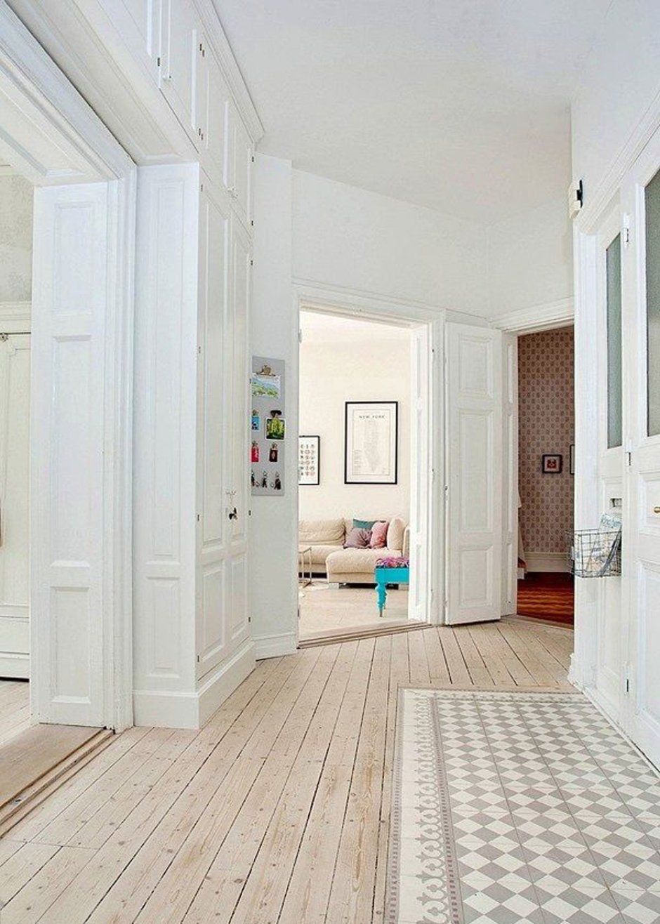 Плитка в прихожей