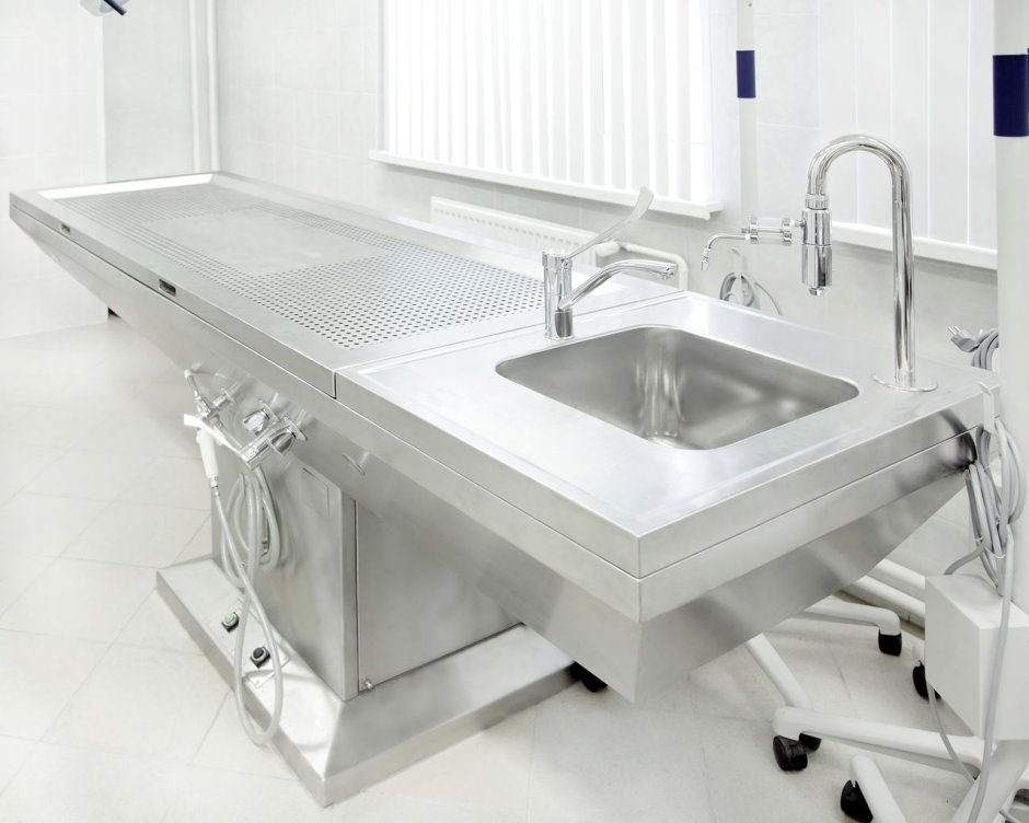 Стол секционный патологоанатомический для проведения вскрытия