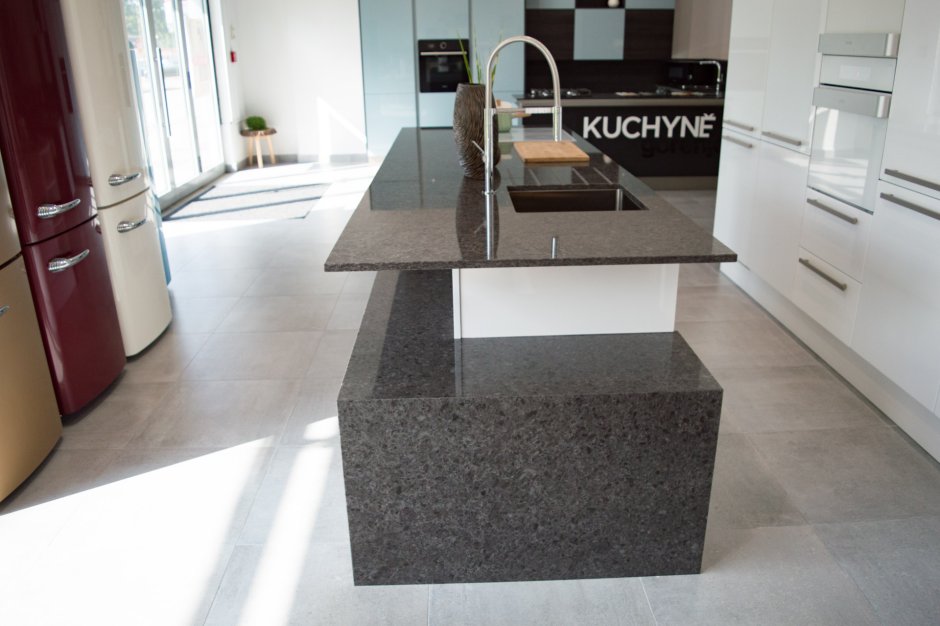 Столешница из камня Akrilika