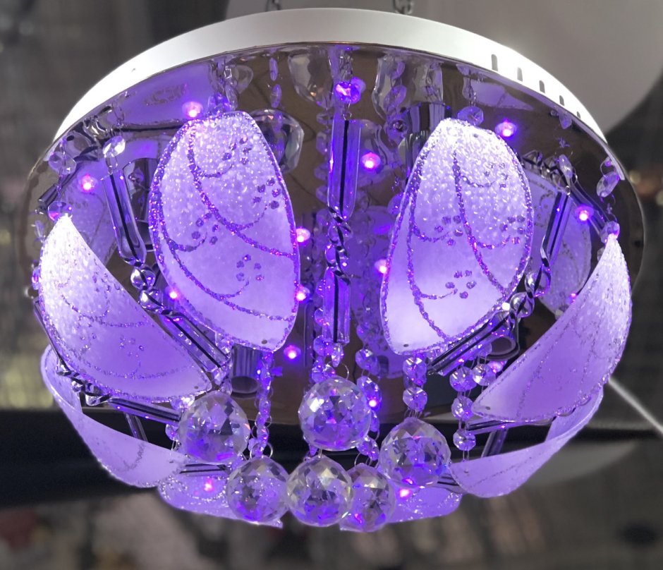 Люстра с пультом