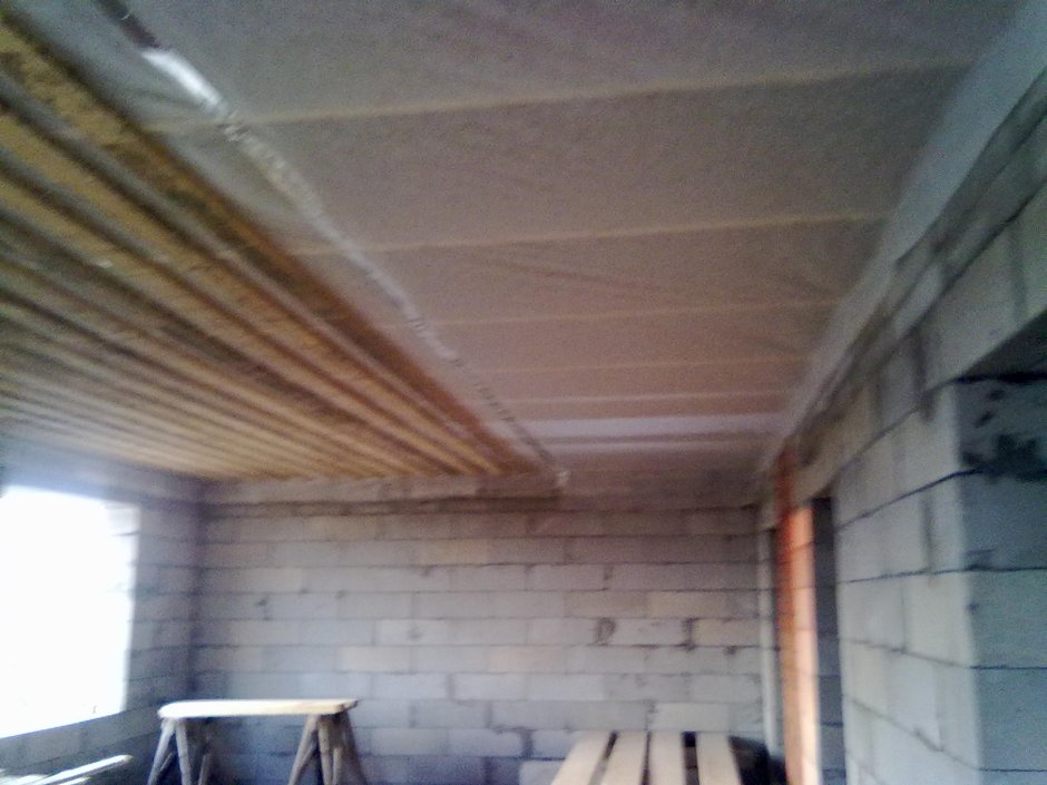 Подшивка потолка доской под утеплитель