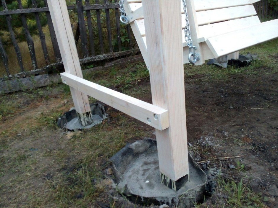 Опора для деревянного столба