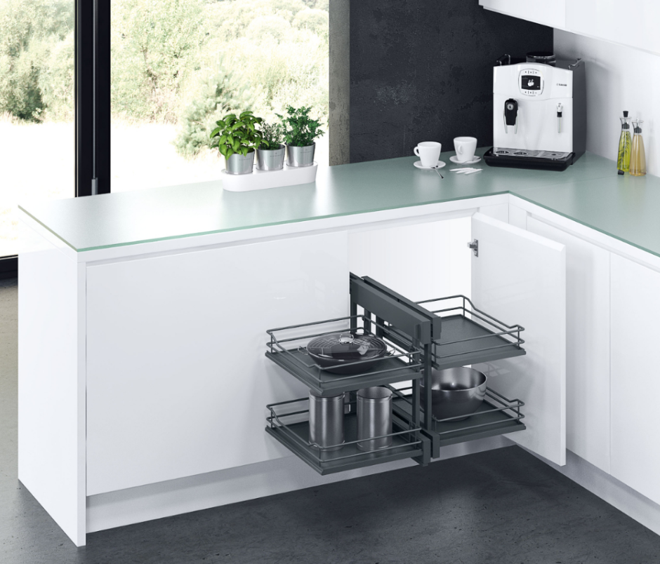 Волшебный уголок cor Flex Классик с доводчиком на распашной фасад 600 мм