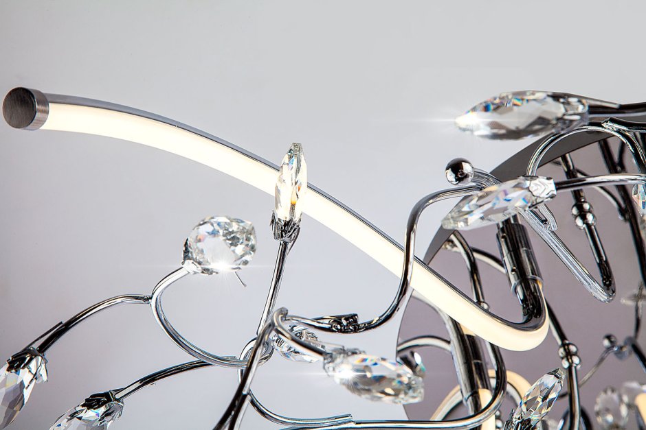 Люстра светодиодная Eurosvet Claudia 90036/8 хром