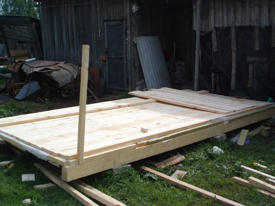 Черновой пол в бытовке