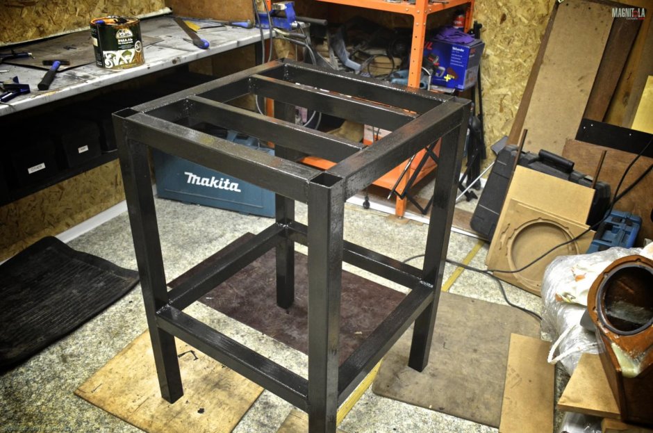 Стул из профильной трубы