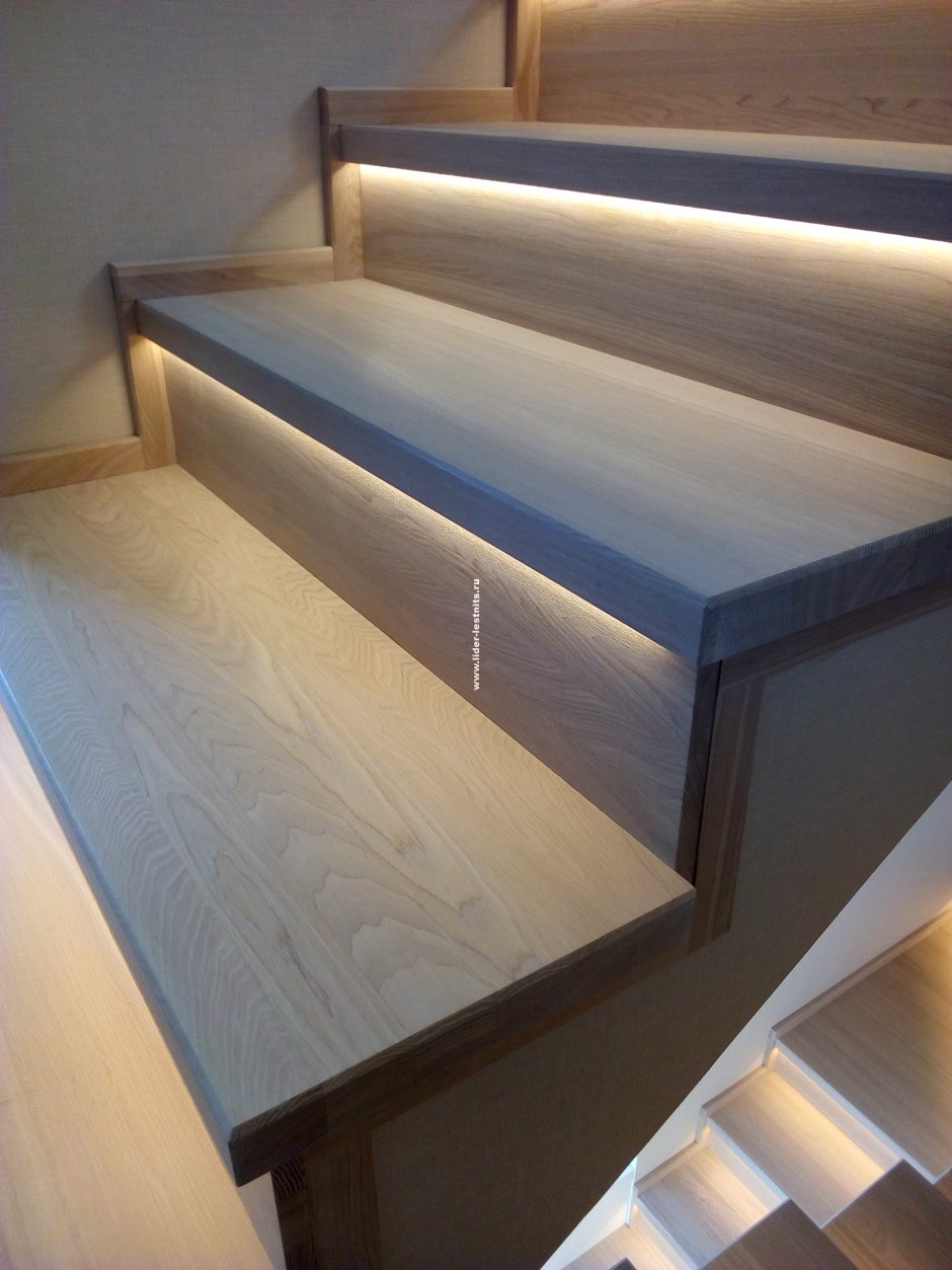 Отделка лестницы