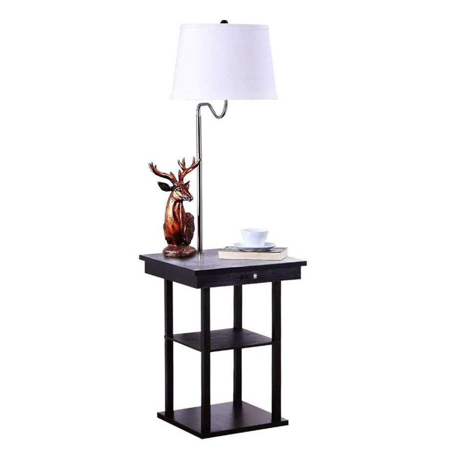 Прикроватный столик с лампой