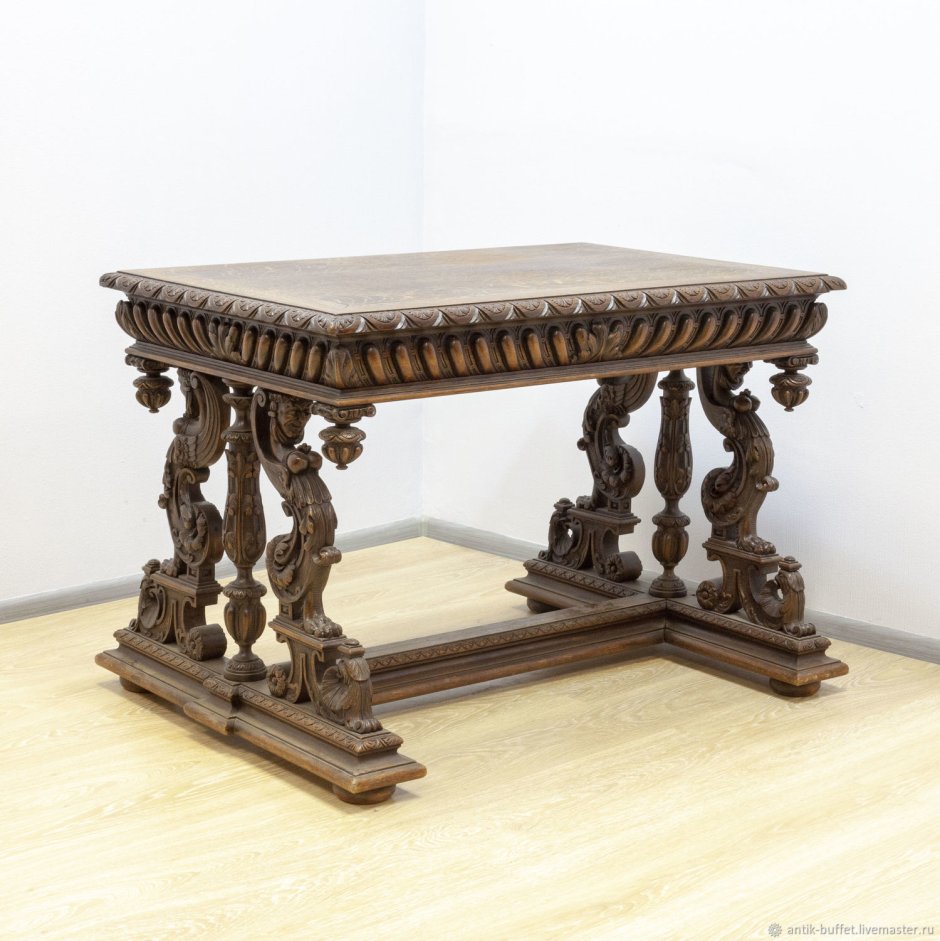 Резные журнальные столики