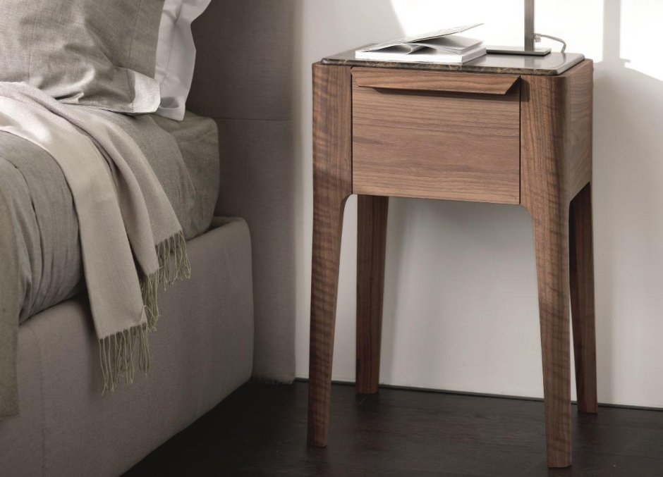 Икеа прикроватные тумбы и столики