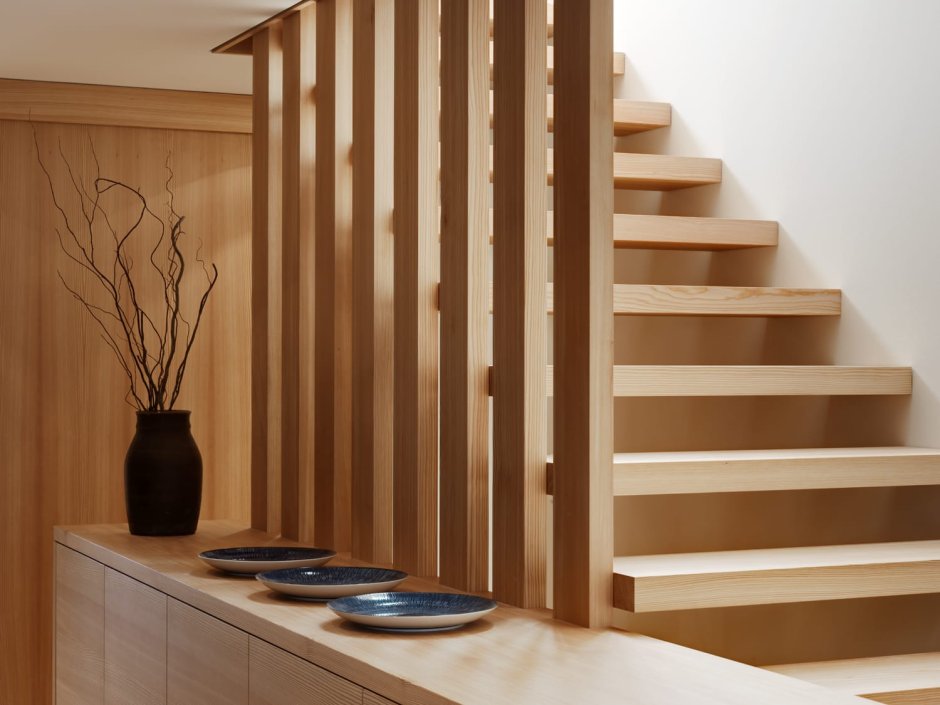 Ограждение лестницы на мансарде