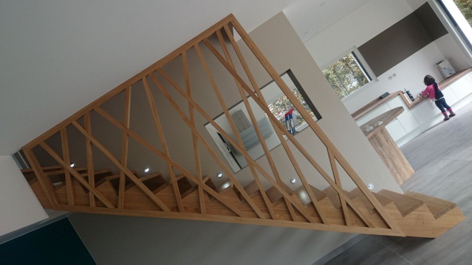 Стеновые панели на лестнице