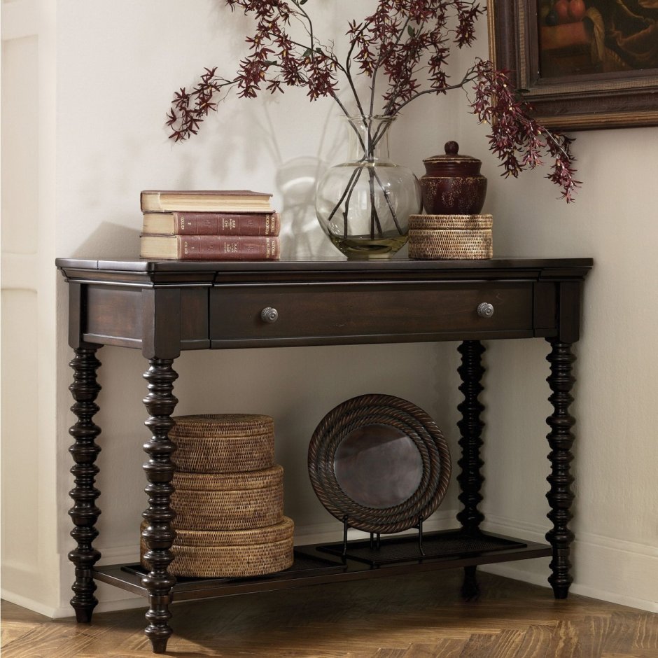 Консольные столы для прихожей
