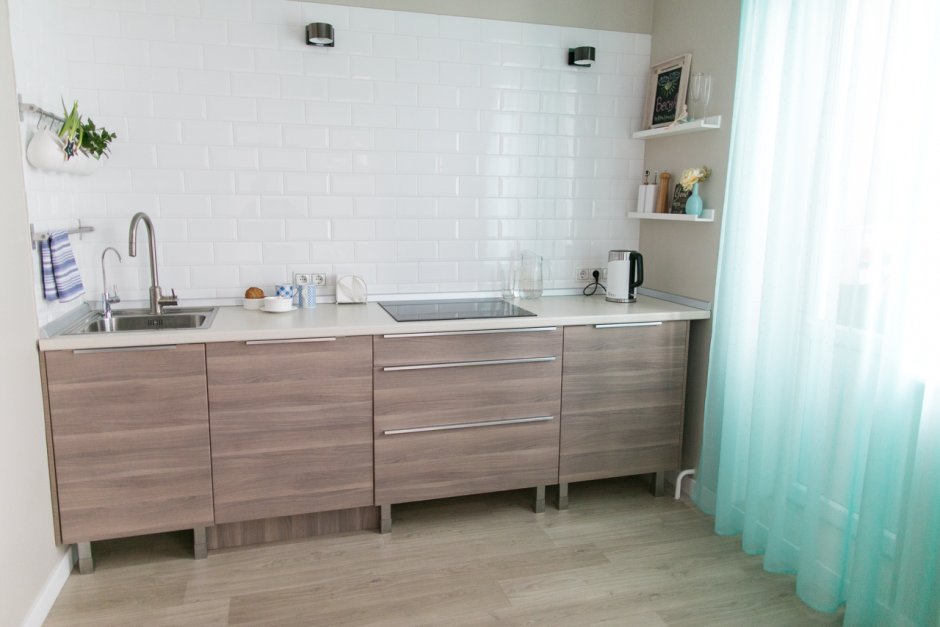 Кухня без навесных шкафов икеа