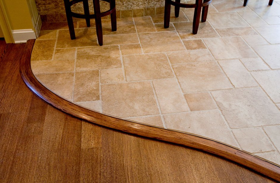 Комбинированные полы плитка и ламинат