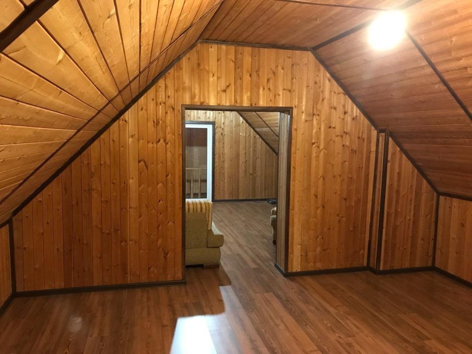 Отделка мансарды