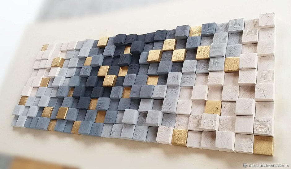 Панно из деревянных брусков
