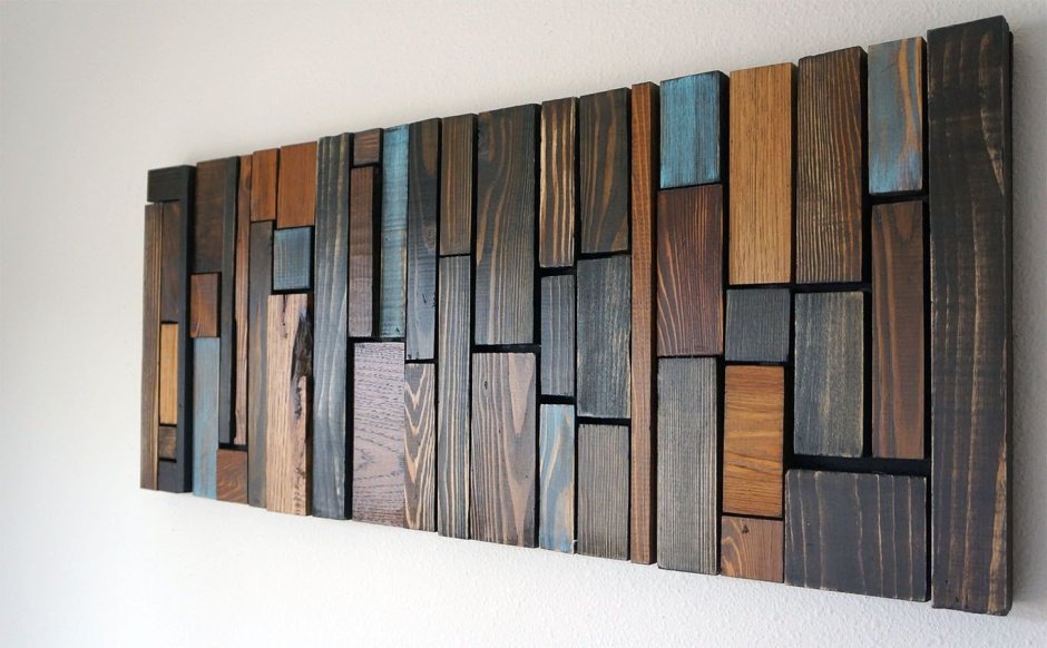 Панно из кусочков дерева