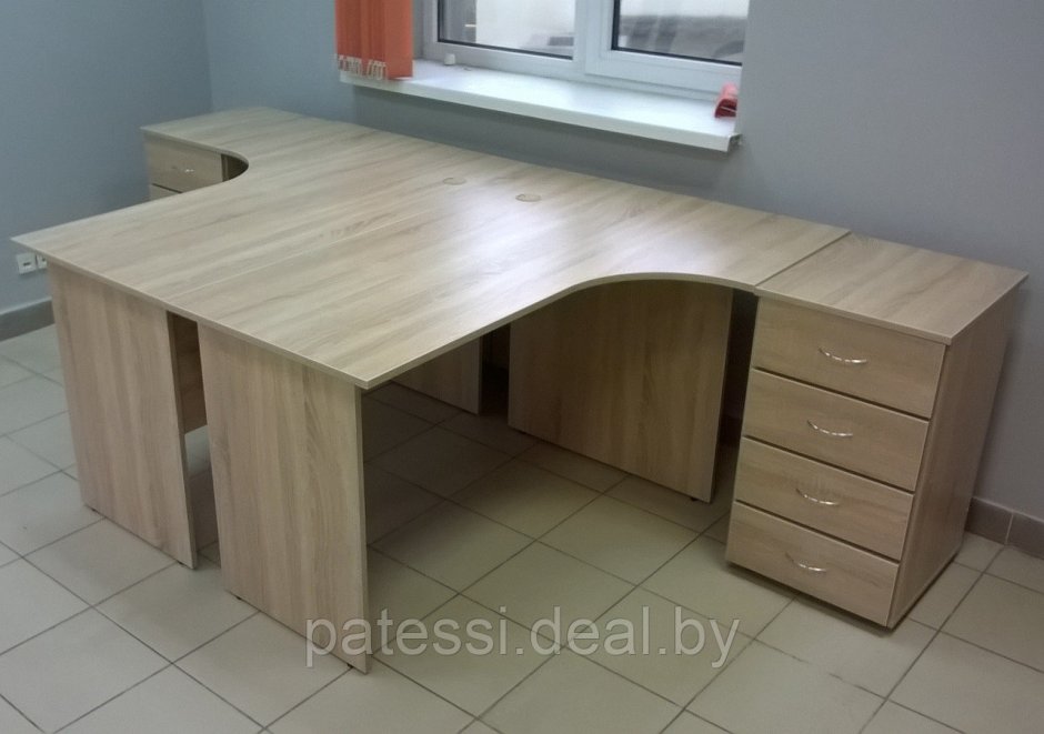 Стол угловой офисный с тумбой