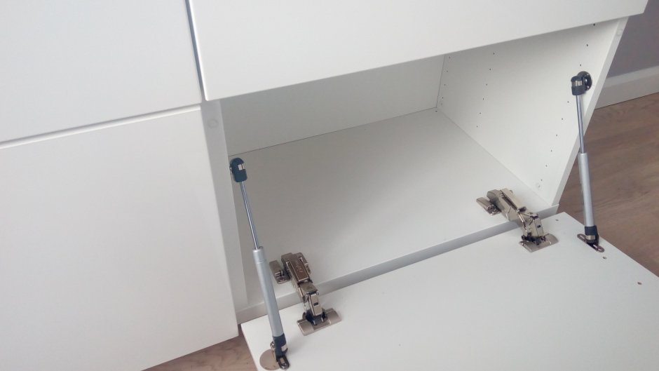 Blum Aventos HS (откидной подъёмник)