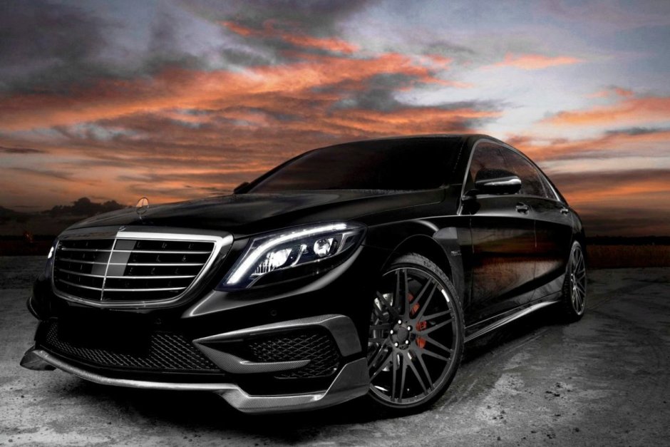 Мерседес с 63 АМГ черный