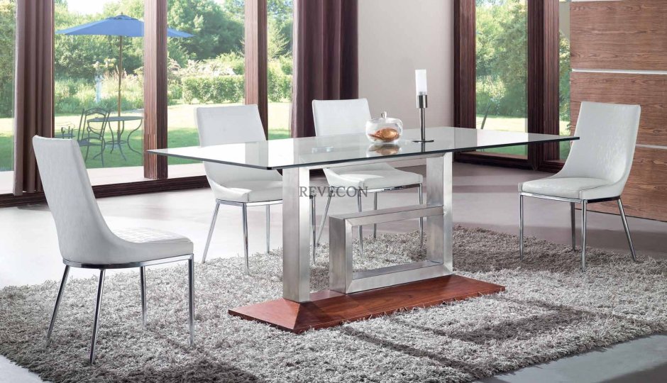 Стол стеклянный кухонный