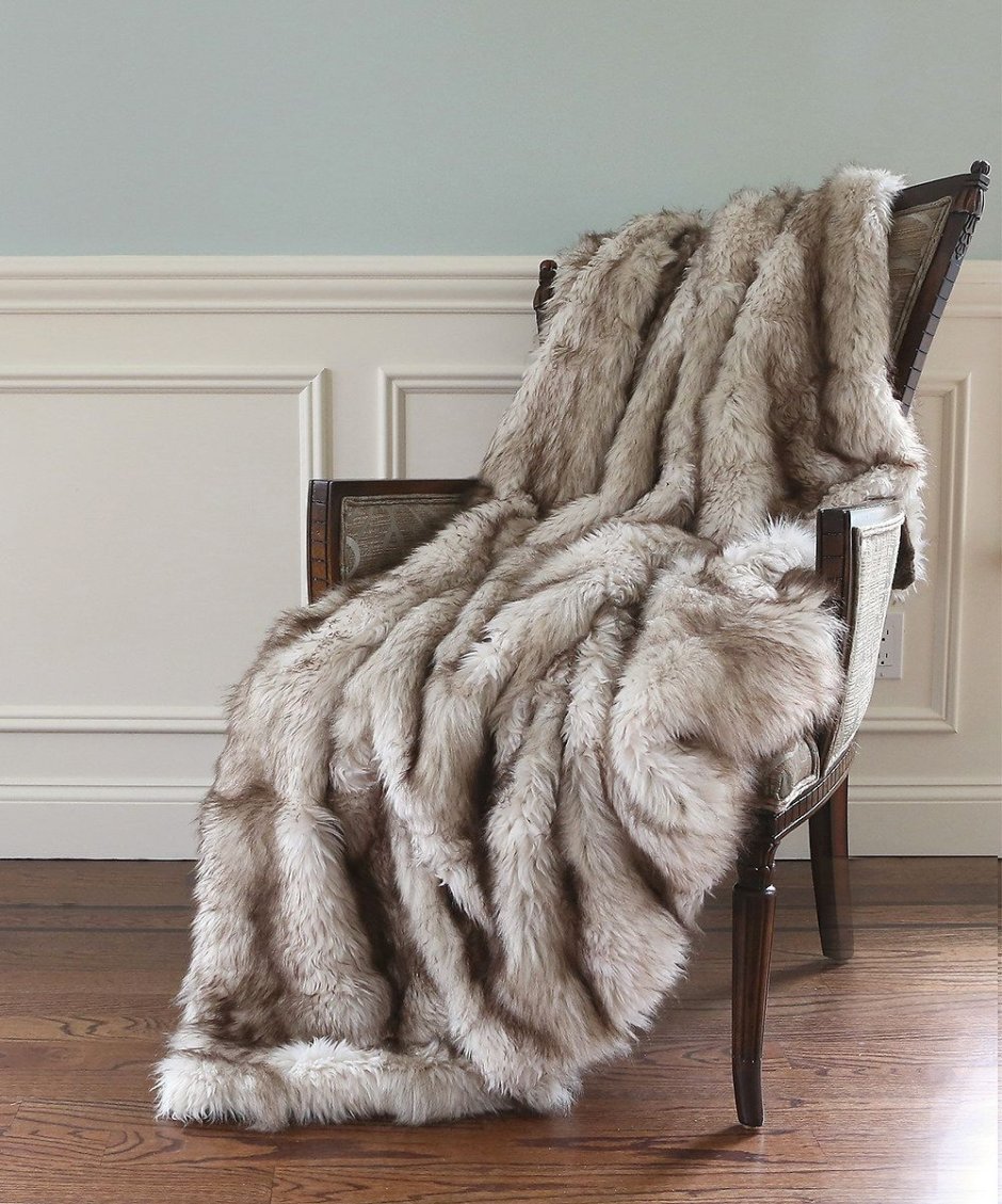 Плед из искусственного меха