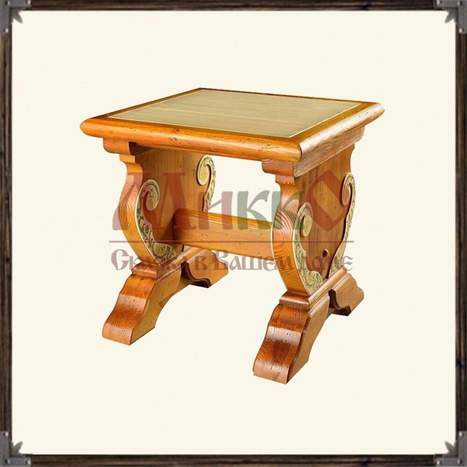 Резные деревянные табуретки