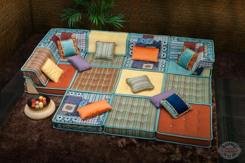 Бескаркасный модульный диван