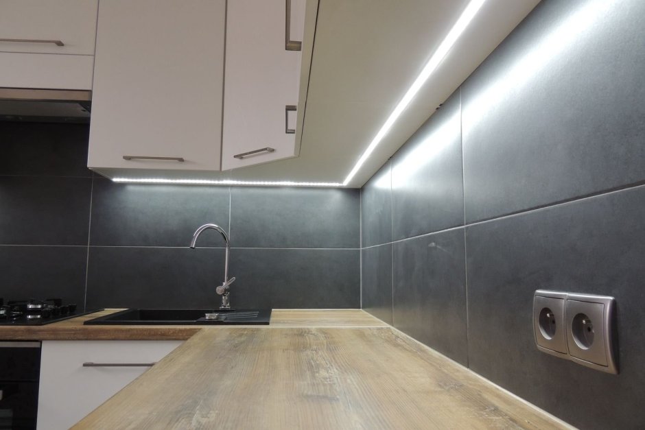 Врезная подсветка для кухни под шкафы