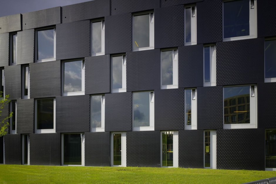 Алюкобонд под дерево фасад