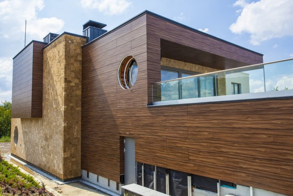 Линеарные панели фасады