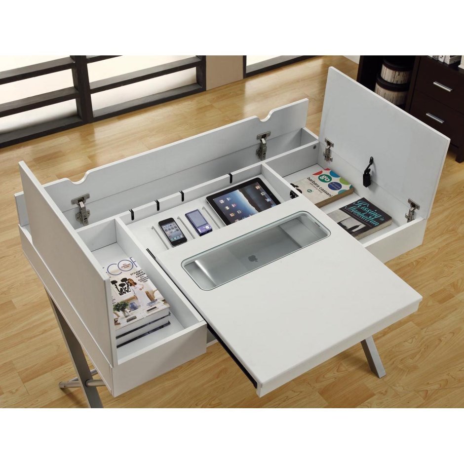 Письменный стол с ящиками под столешницей