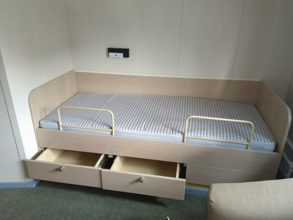 Стол каютный няди.324112.046