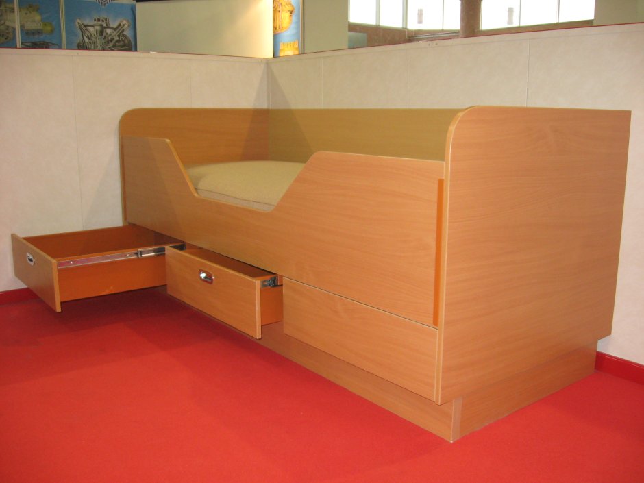 Мебель для судовых помещений